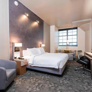 King Room Hearing Accessible